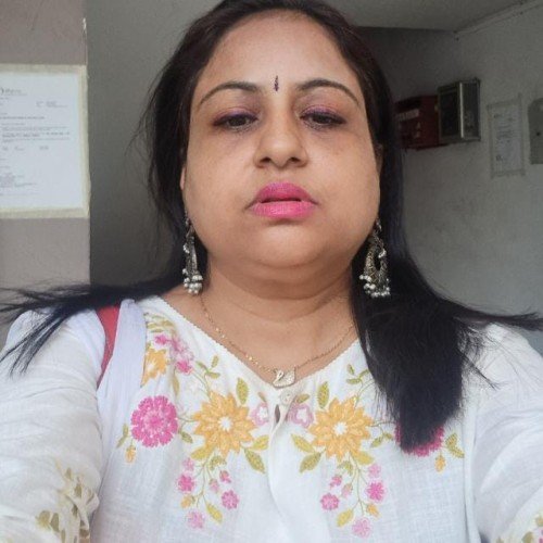 Ela srivastava  home tutor in Lucknow.
